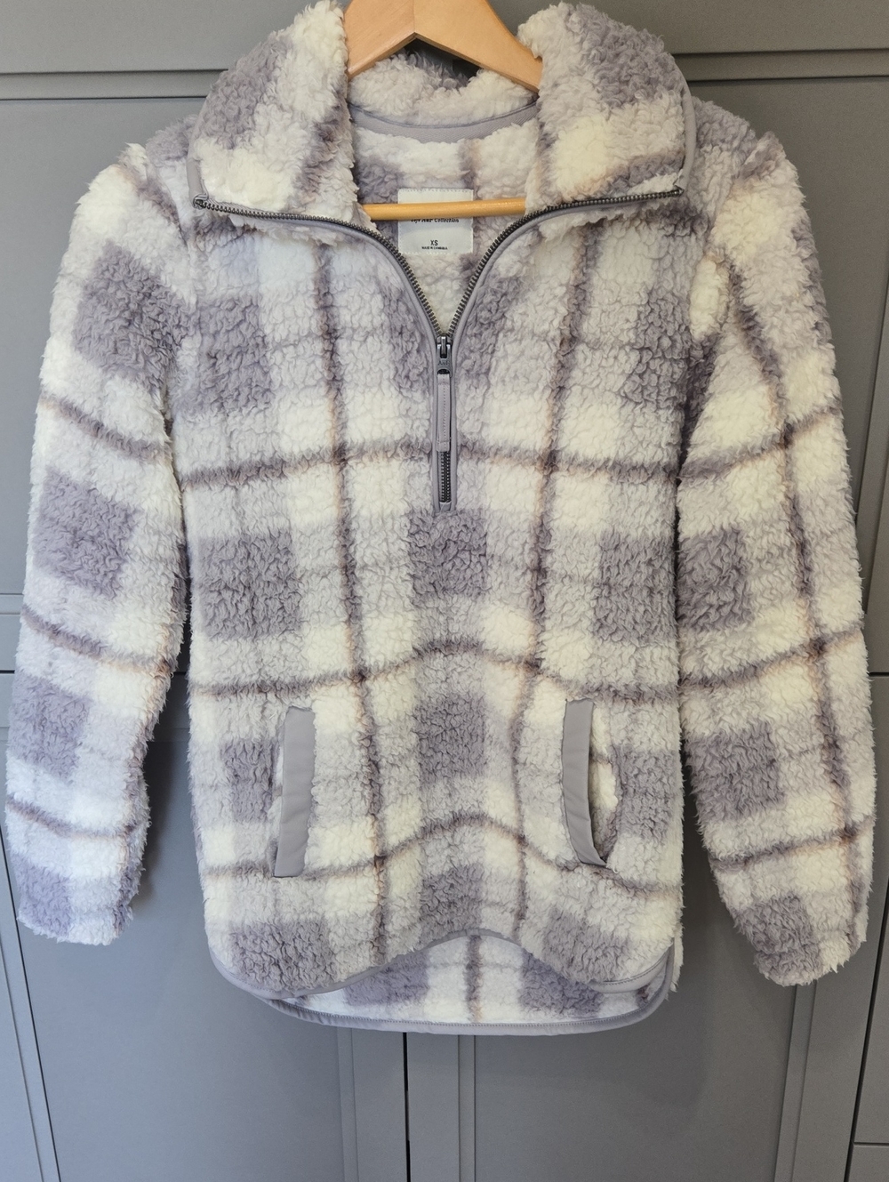 Abercrombie & Fitch Cream and Gray Plaid Sherpa Half-Zip